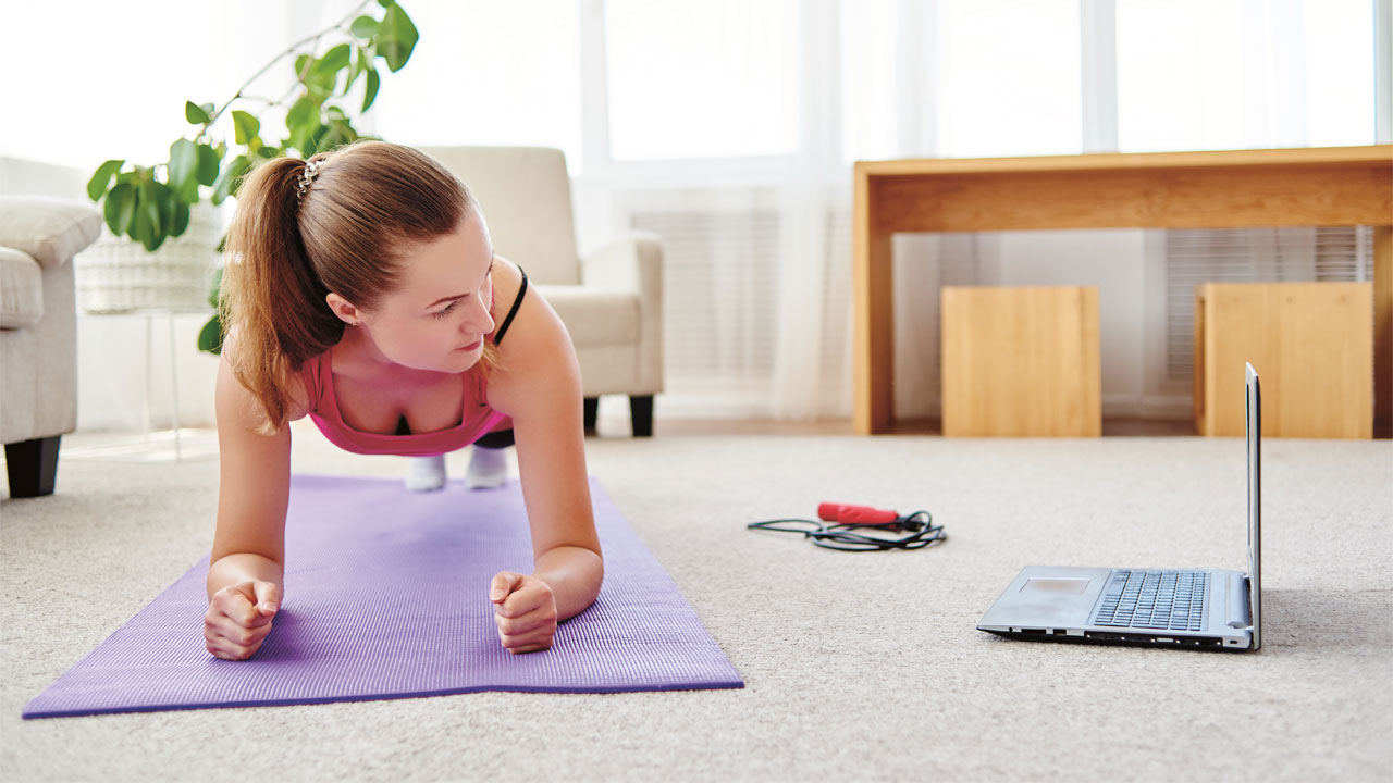7 ways to bring mindfulness into your yoga practice - Ekhart Yoga