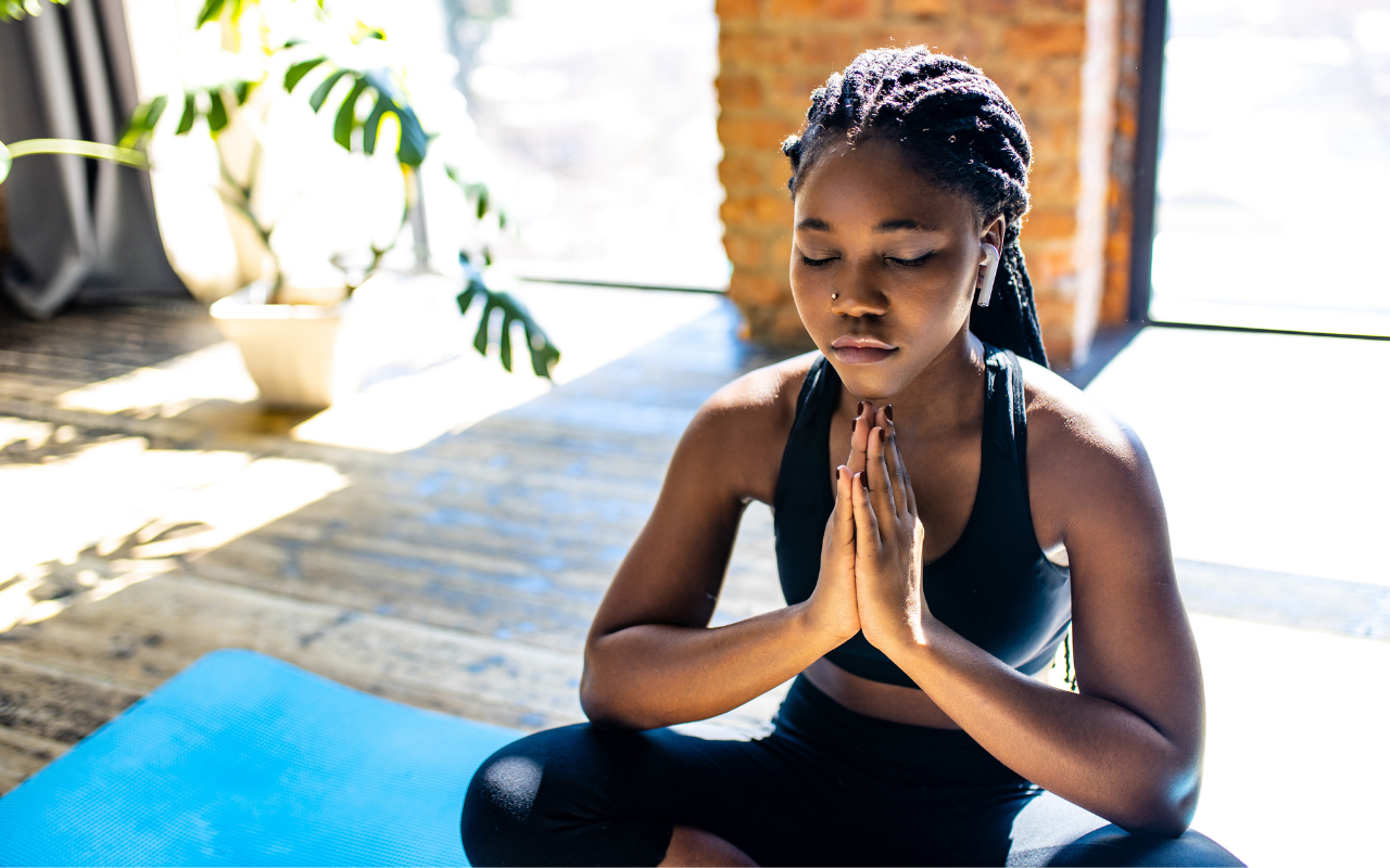 10 Easy Yoga Asanas for Beginners - The Art of Living