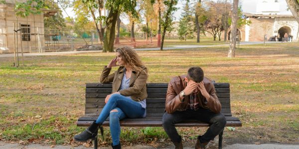 How to Identify and Manage Relationship Anxiety