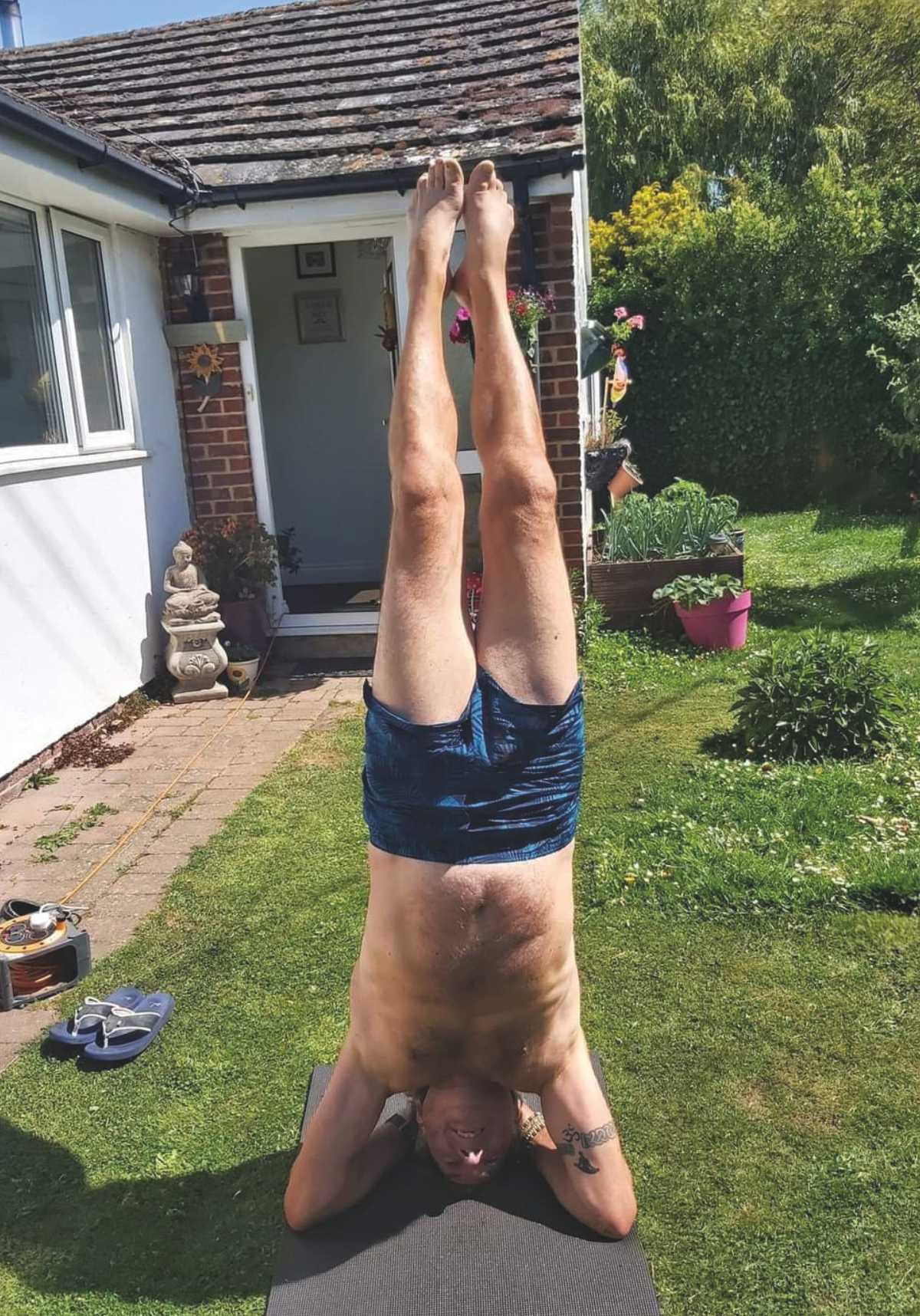 Roy Skinner: headstands at home